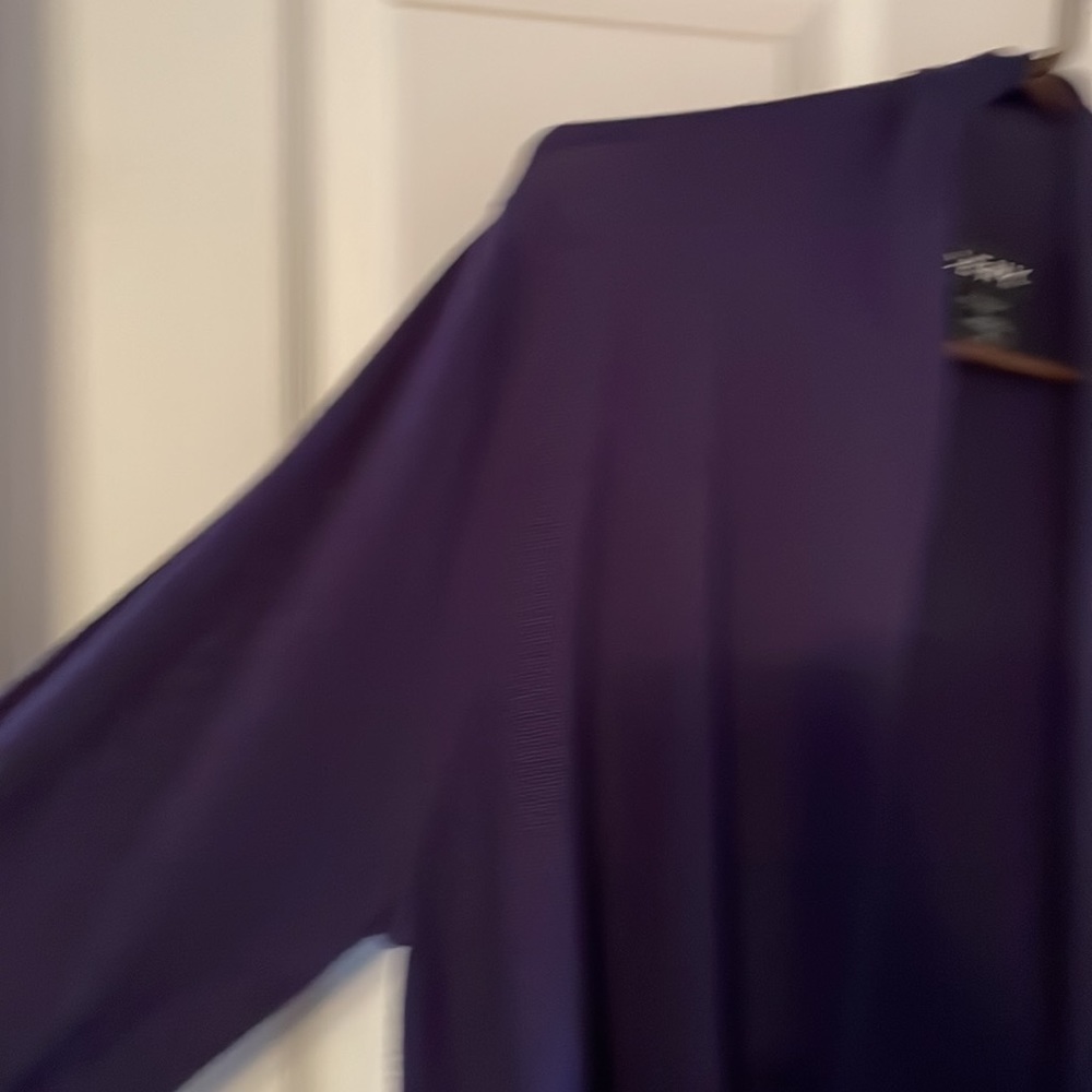 Ceny Sweater - Picture 3 of 5